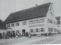 Am 29. April 1901 wurde der Obst- und Gartenbauverein Mering im Gasthaus  zum Greifhans gegründet, wo danach jeden ersten im Monat die Mitglieder zur  Absprache zusammenkamen. 

﻿