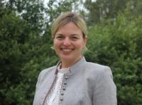 Im Interview spricht Katharina Schulze, Fraktionsvorsitzende der Grünen im Bayerischen Landtag, über den Moorschutz im Donaumoos, den Widerstand dagegen und den Erfolg der AfD im ländlichen Raum.