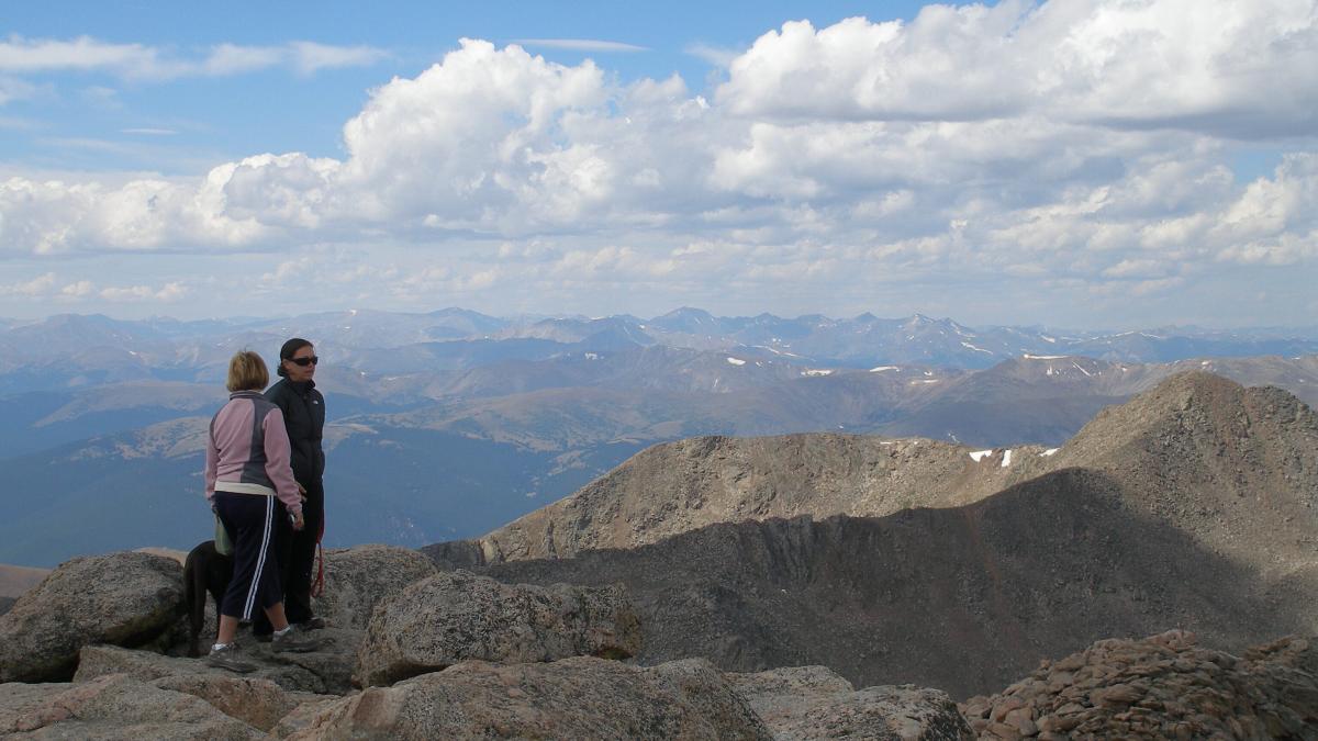 Auf-ber-4-000-Meter-in-den-USA-Ber-hmte-Panoramastra-e-in-den-Rocky-Mountains-ist-wieder-ge-ffnet