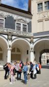 Die Gruppe bei der Stadtführung in Dresden.