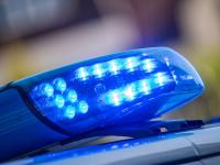 Die Polizei sucht einen Kombi-Fahrer.