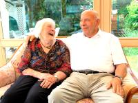Gemeinsam glücklich, auch im hohen Alter: Rita und Hans Garbe aus Senden-Aufheim haben vor 65 Jahren geheiratet und eine Familie gegründet.