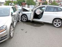 An beiden Unfallfahrzeugen entstand laut Polizei wirtschaftlicher Totalschaden.