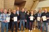 Die anwesenden Jubilare von links: Norbert Schönewald, Erwin Sporer, Renate Hitzler, Karl Kehrle, Gerrit Maneth, Wilhelm Glogger, Präses Daniel Ertl, Heidi Konrad, Miriam Neher, Karlheinz Hitzler, 1. Vorsitzender, Ulrike Wurm, 2. Vorsitzende, Johannes Huber und Wolfgang Lob.