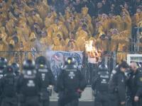 Das Spiel Dresden gegen Hertha BSC im April wurde von Ausschreitungen überschattet. (Archivbild)