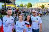 Die Organisatoren (von links)  David Anzenhofer und Katja Killisperger mit Gabi Nagyova (Sapori del Sud) und Ronny Gantze, der seinen Parkplatz für das Public Viewing in Wertingen zur Verfügung stellte.