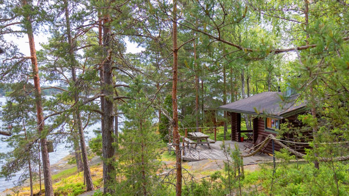 Hei-hei-er-Finnland-Warum-die-Sauna-im-Sommer-noch-verlockender-ist-als-im-Winter