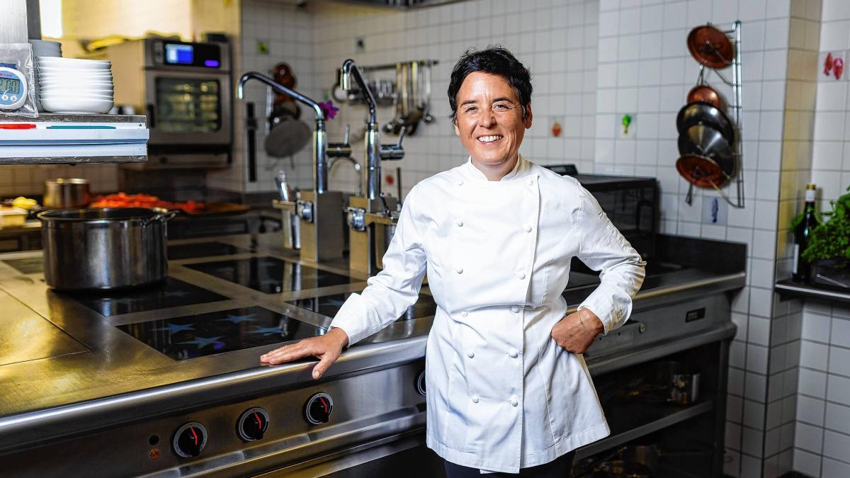 Wo-man-Frauen-in-der-K-che-suchen-muss-So-kann-sich-Douce-Steiner-unter-den-Sternek-chen-behaupten
