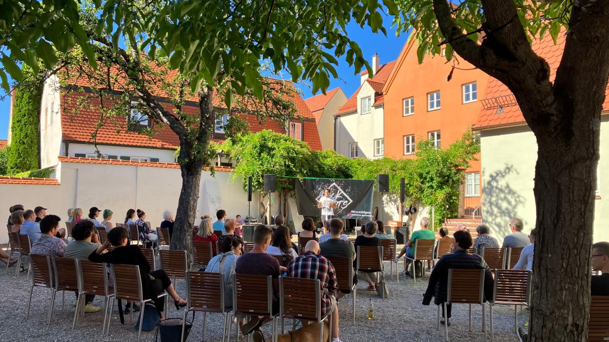 Open-Air-Kino-Poetry-Slam-und-Pippi-Langstrumpf-Sommer-im-Archivhof-f-r-Jugendliche