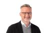 Augsburgs Sportreferent Jürgen Enninger reagiert überraschend  auf die Oben-Ohne-Diskussion