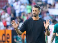 Sandro Wagner äußert sich erstmals seit seiner Entlassung beim FC Augsburg öffentlich.