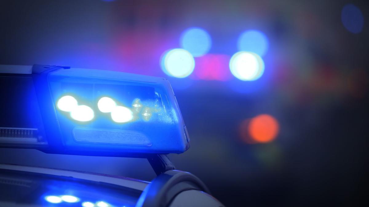 Unfall auf der A99: Sattelschlepper fährt bei München-Neuherberg in ...