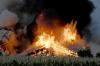 Das Feuer hat am Donnerstagabend mehrere landwirtschaftliche Gebäude zwischen Ried und Hörmannsberg zerstört.