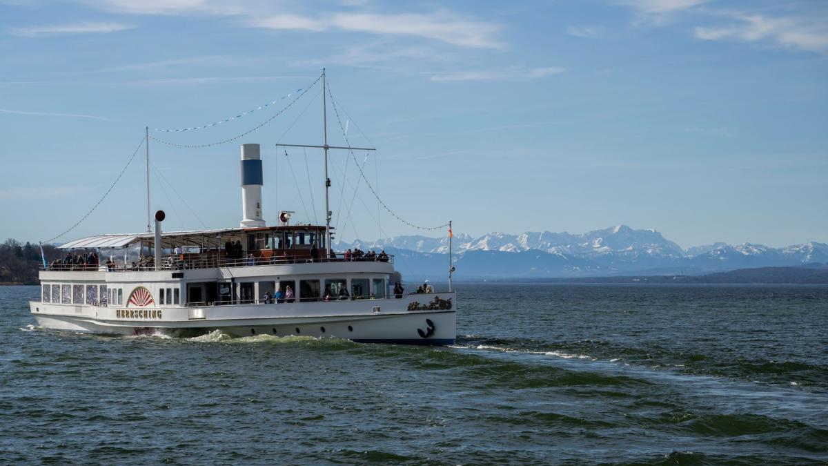 Photos from Lake Ammersee: Who needs permission to take pictures