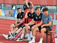Fast eine halbe Startelf im Bierbank-Lazarett: Der SV Mering kämpft zum Saisonstart mit Verletzungssorgen.