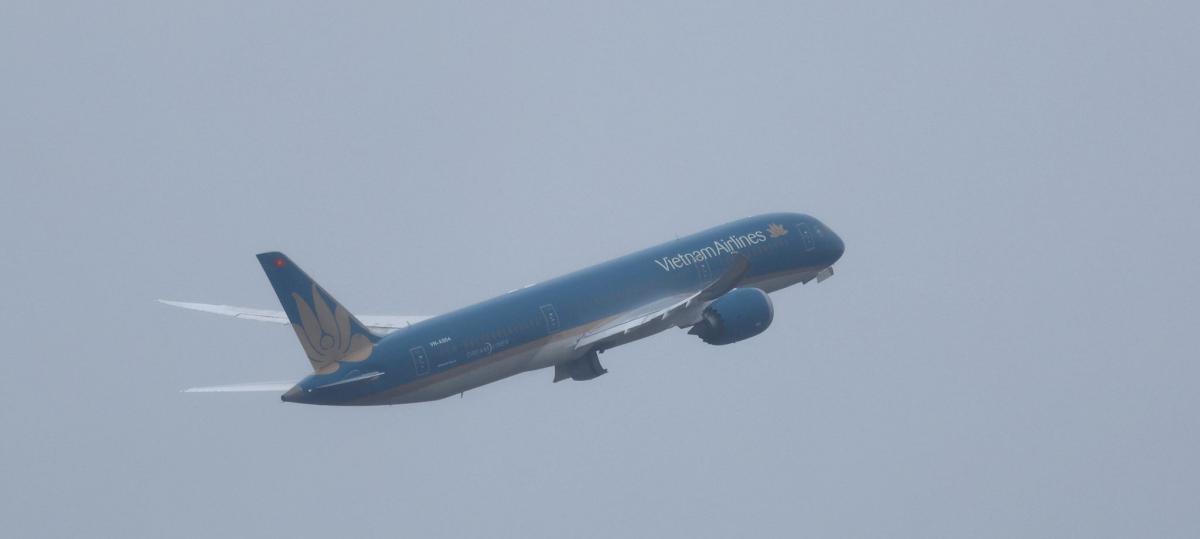 „Warum haben sie es nicht gemerkt und den Start abgebrochen?“: Luftfahrtexperte bewertet Boeing-Vorfall