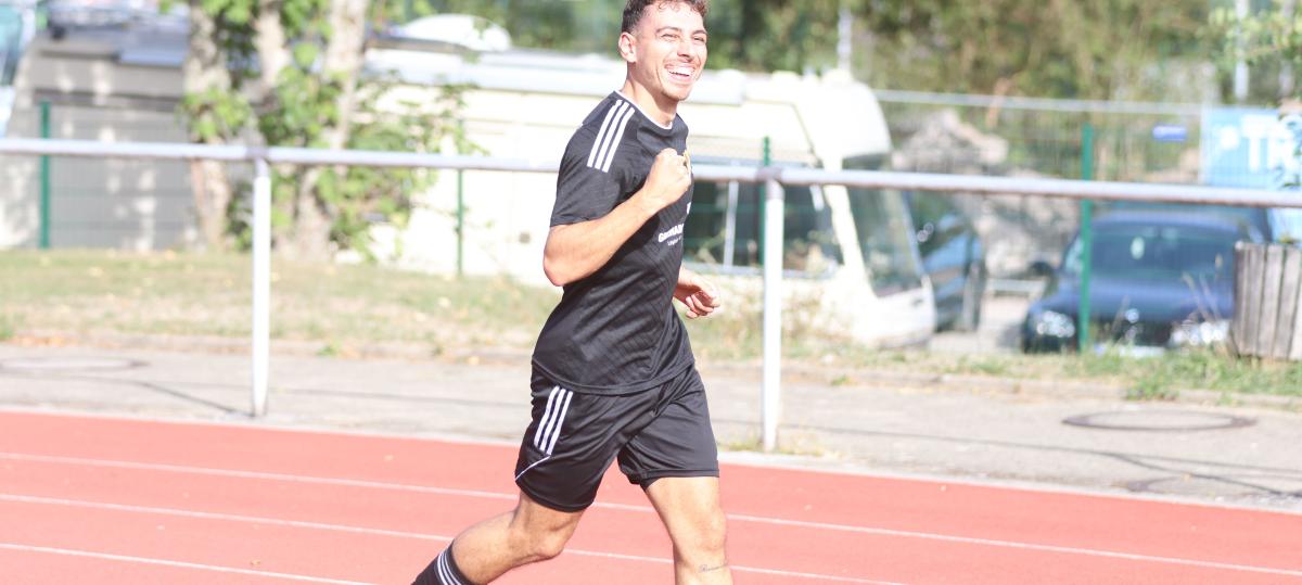 Angelo Armenio lässt den SV 08 Laufenburg mit einem Doppelpack wieder jubeln - mit Videos!