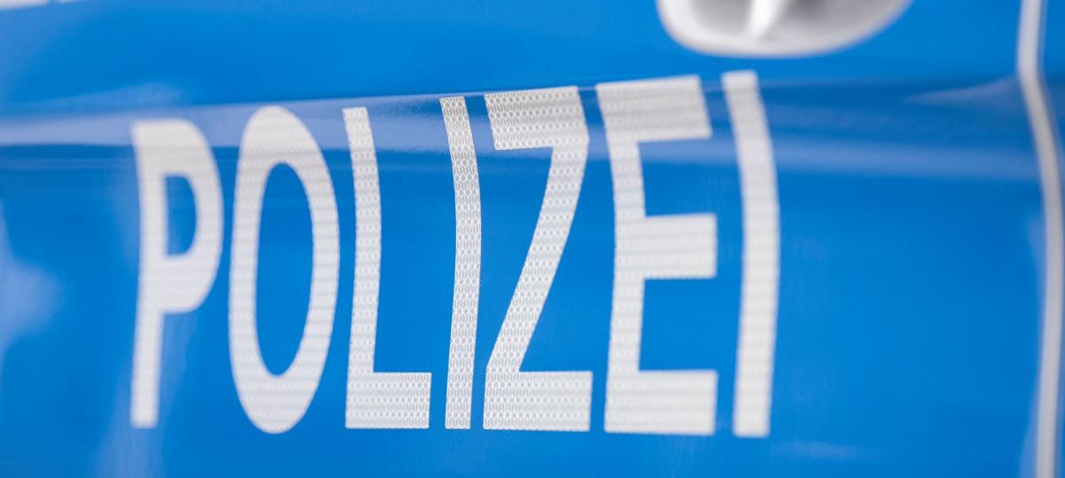 Verfolgungsjagd mit Polizei: Zwei 17-jährige Motorradfahrer fliehen vor Kontrolle