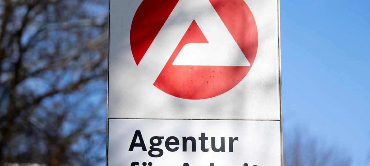 Arbeitsmarkt im Kreis Günzburg: Mehr Stellen, weniger Arbeitslose – aber noch kein Vorjahresniveau