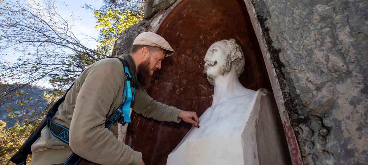 Wer schoss auf König Maximilian? Einschusslöcher an Denkmal am Lechfall entdeckt