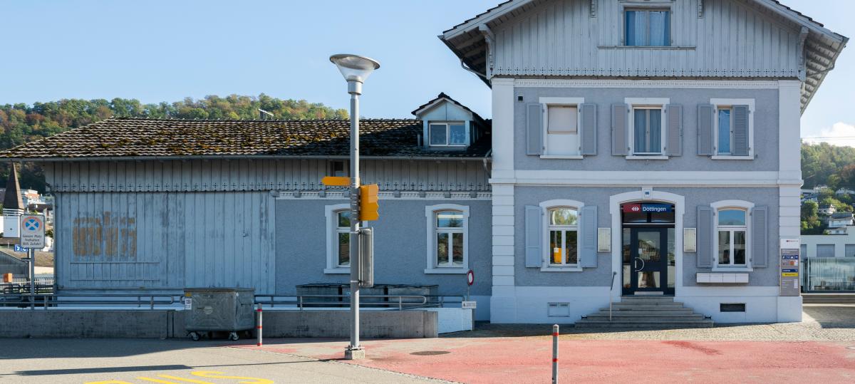 Bahnschalter-Aus in Döttingen erreicht Bern: Nationalrat kritisiert den Abbau von Service