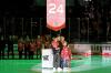 Große Ehre für Panther-Legende Thomas J. Trevelyan (hier mit seiner Frau Kate und den Kindern Quinn, Tessa und Ty): seine Nummer 24 wurde unter das Hallendach des Curt-Frenzel-Stadions gezogen.