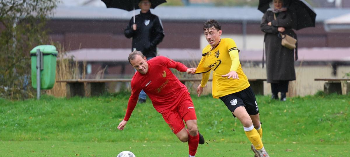 Dauerregen, späte Tore, Punkteteilungen und Sorgen um einen Spieler