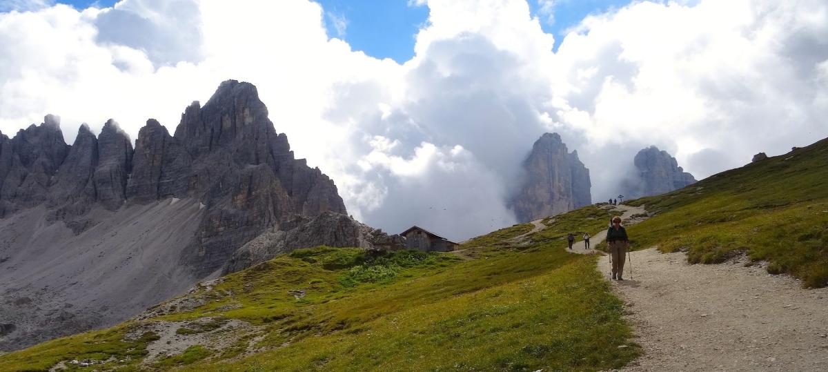 Eltern schicken Söhne auf Berghütte – doch die hatte längst geschlossen