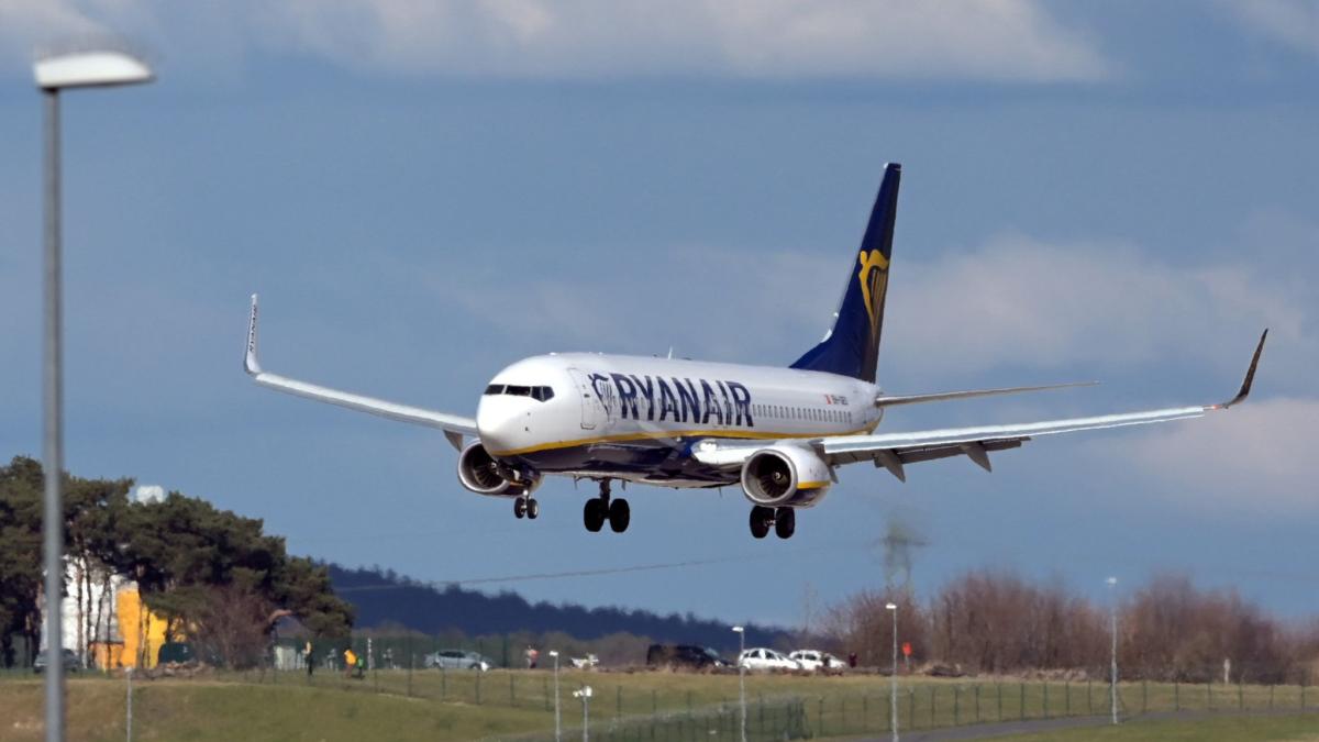 Why Ryanair flies to Memmingen and withdraws planes from Berlin