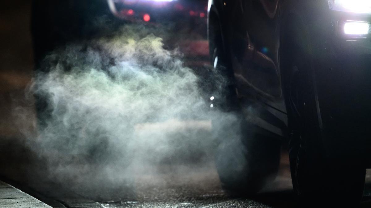 Petrol cars: Will the 2035 combustion engine ban be overturned in the EU ...