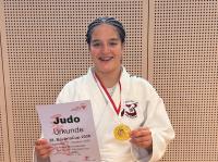 Alara Bonmassar nach dem Sieg beim Bavaria-Cup in München.