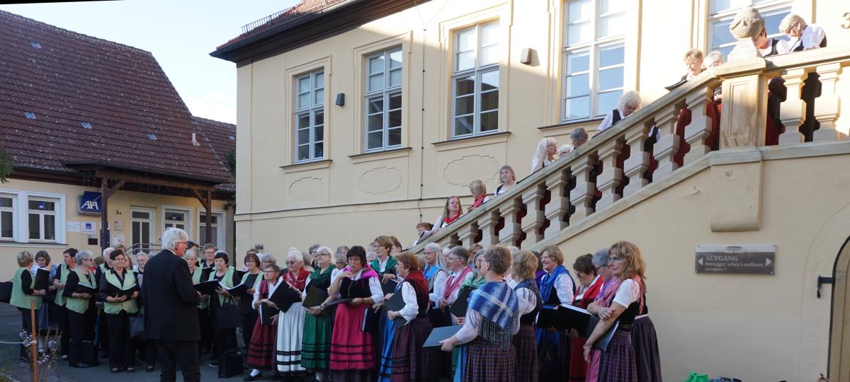 Oberfränkische Landfrauenchöre setzen in Stegaurach musikalisches Zeichen für Zusammenhalt