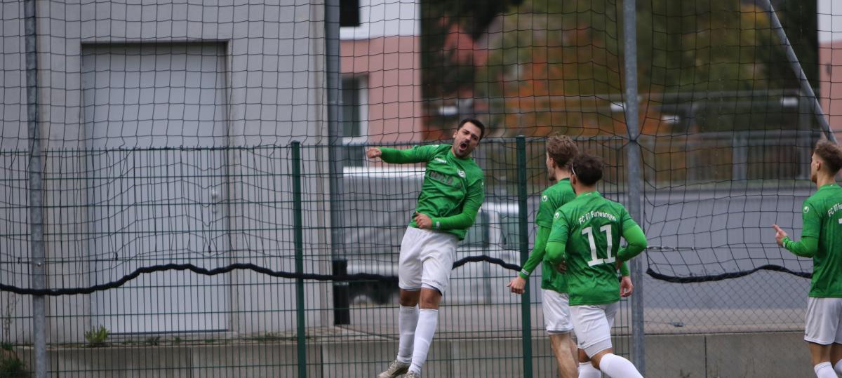 FC Furtwangen dreht das Spiel und siegt nach 0:2-Rückstand mit 4:2 gegen den SV Geisingen – mit Videos!