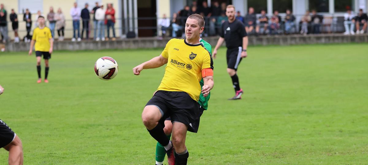 Alle Spiele, alle Tore und eine Absage in der Kreisliga 1: Stammheim nimmt glücklichen Sieg in Schweinfurt mit