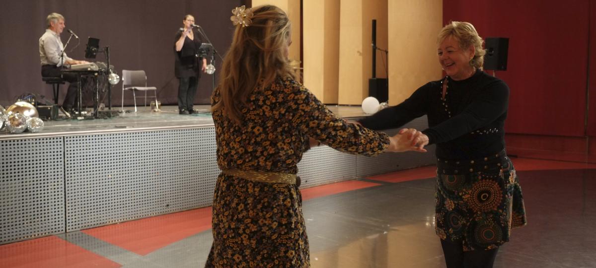Premiere für die Tanzzeit in der Paartalhalle in Kissing