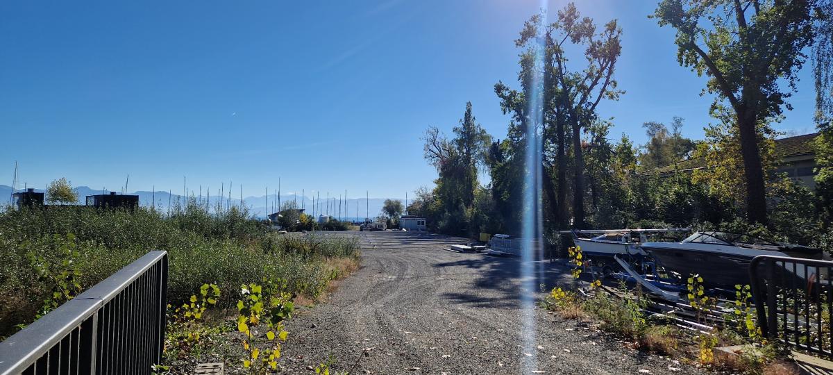 Ein Hotel direkt am Bodensee: Klage wird im Januar 2027 verhandelt