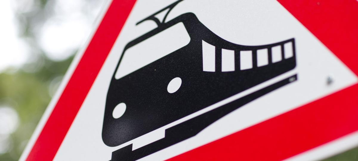 Tödlicher Unfall an Bahnübergang: Radfahrer in Tauberbischofsheim von Zug erfasst